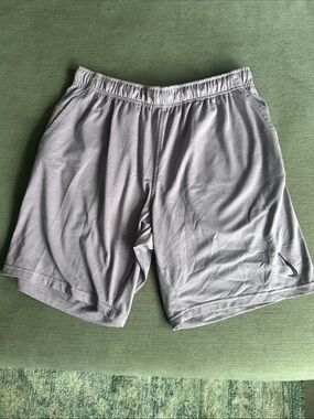 Nike Yoga Men’s Pink Athletic Training Shorts